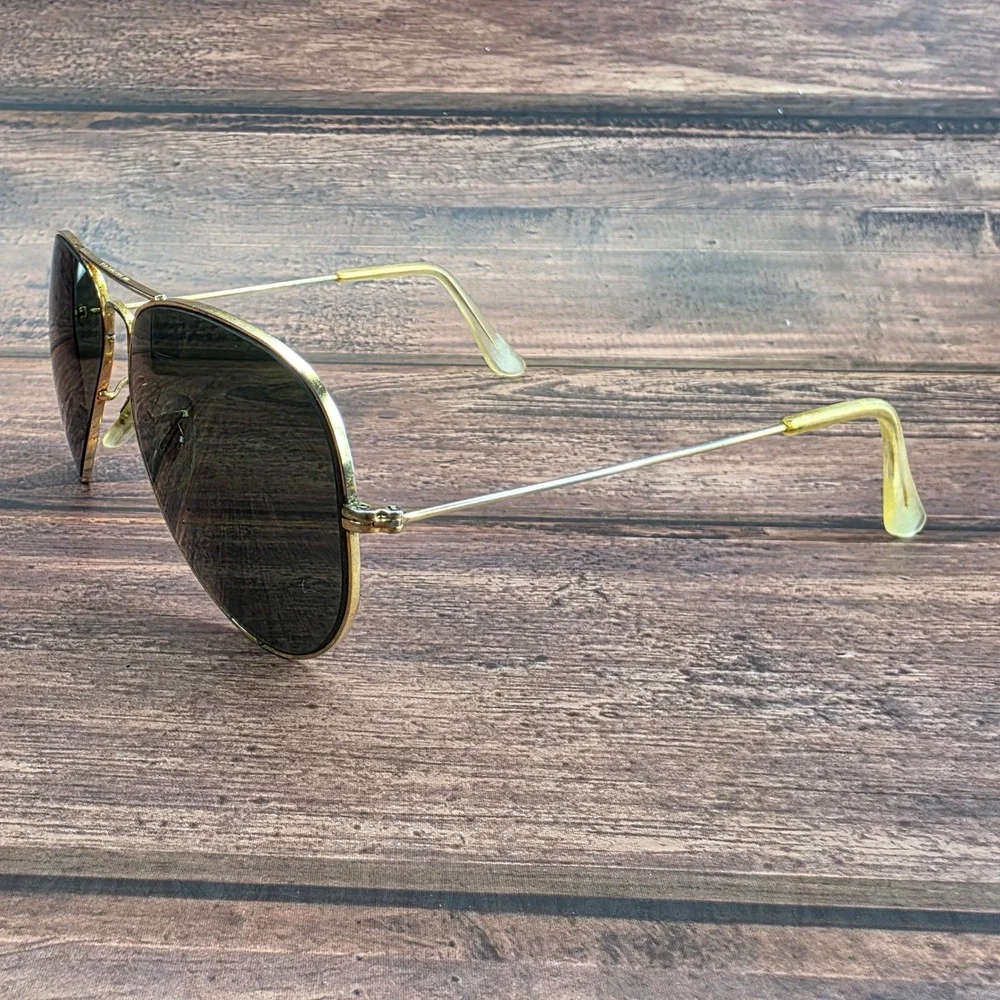 Vintage B&L Ray-Ban USA Aviator Gold Metal Dark Green G-15 Lens Sunglasses